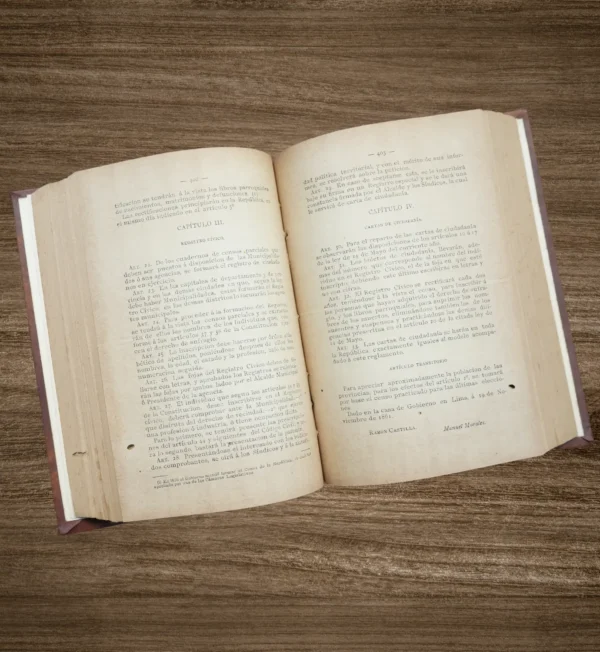 LA CONSTITUCIÓN DEL PERÚ DE 1860 LEYES ORGANICAS DECRETOS, REGLAMENTOS Y RESOLUCIONES - Imagen 2
