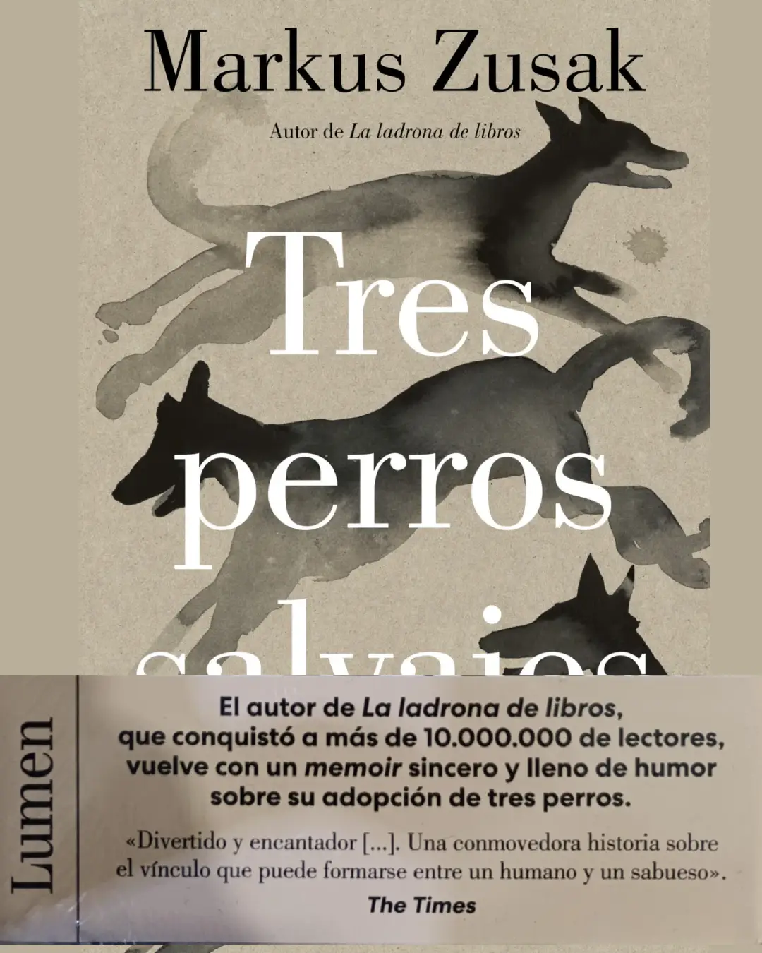 TRES PERROS SALVAJES