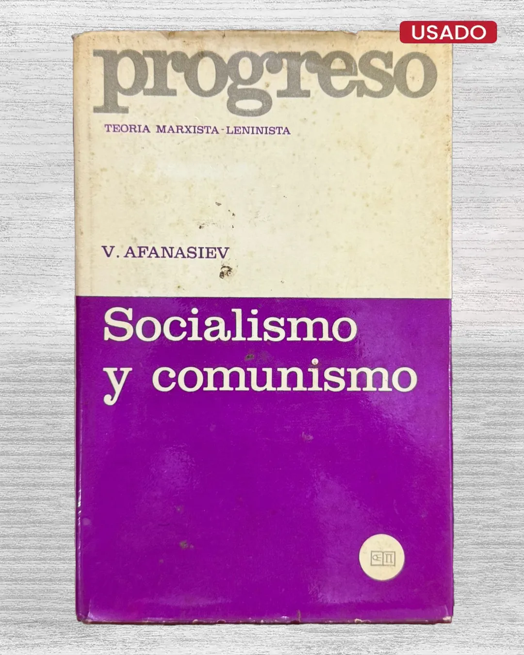 SOCIALISMO Y COMUNISMO